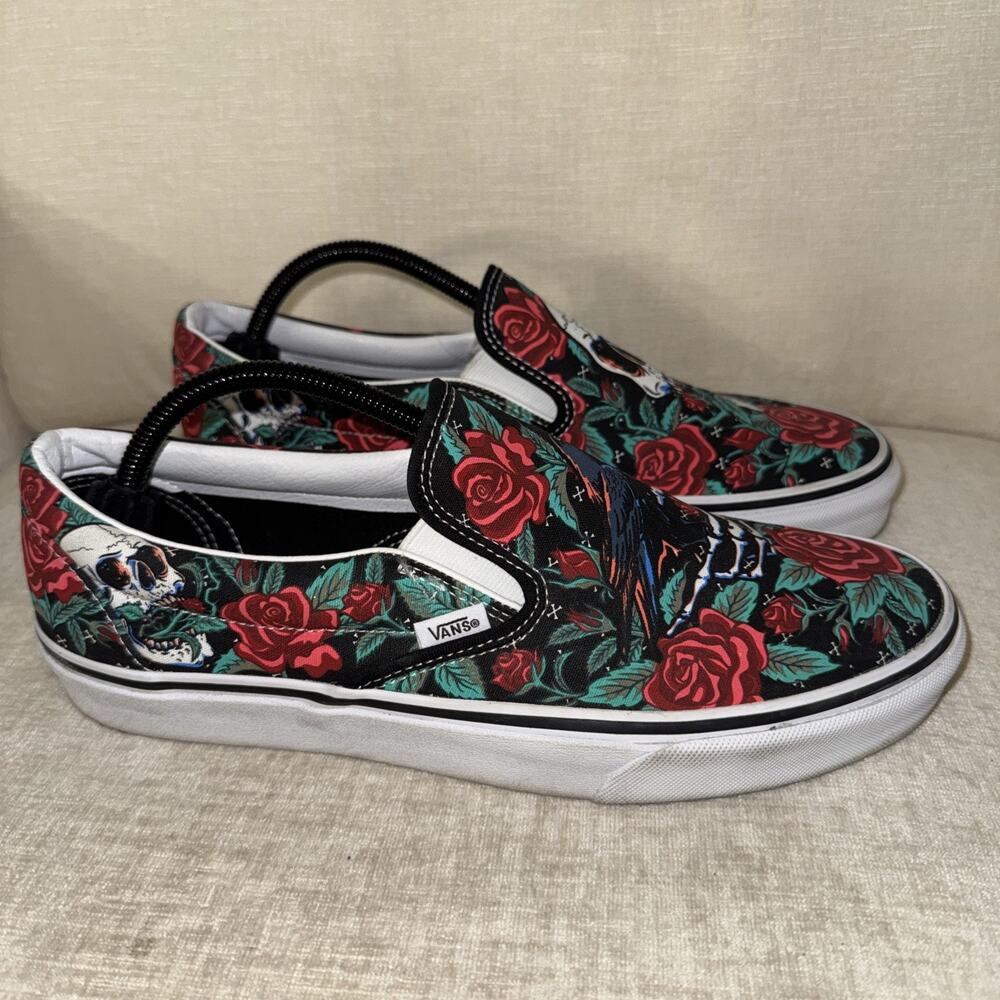 Vans Classic Slip-on Rose Skull Black/true White Men’s 10.5 - Picture 2 of 8